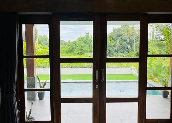 Yastra Garden House